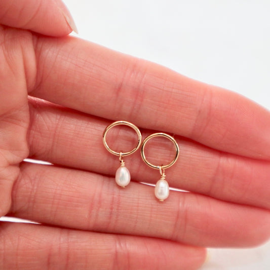 Pearl Circle Stud Earrings - Gold -